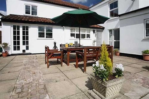 St Edmundsbury B&B Drayton エクステリア 写真